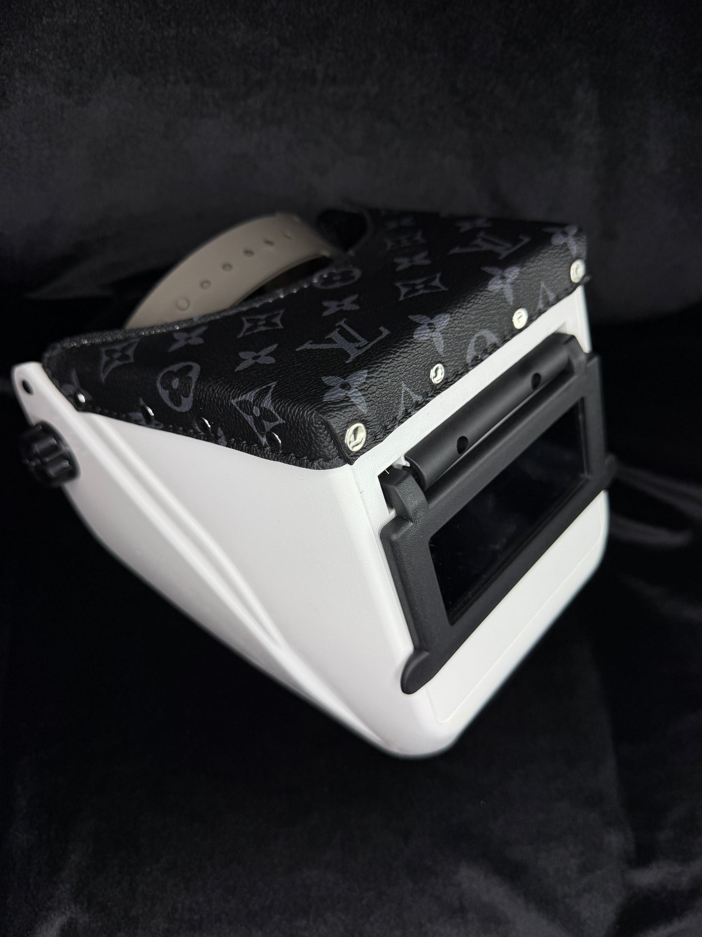 FRESHWELDER X LV Chopped welding hood Black & White