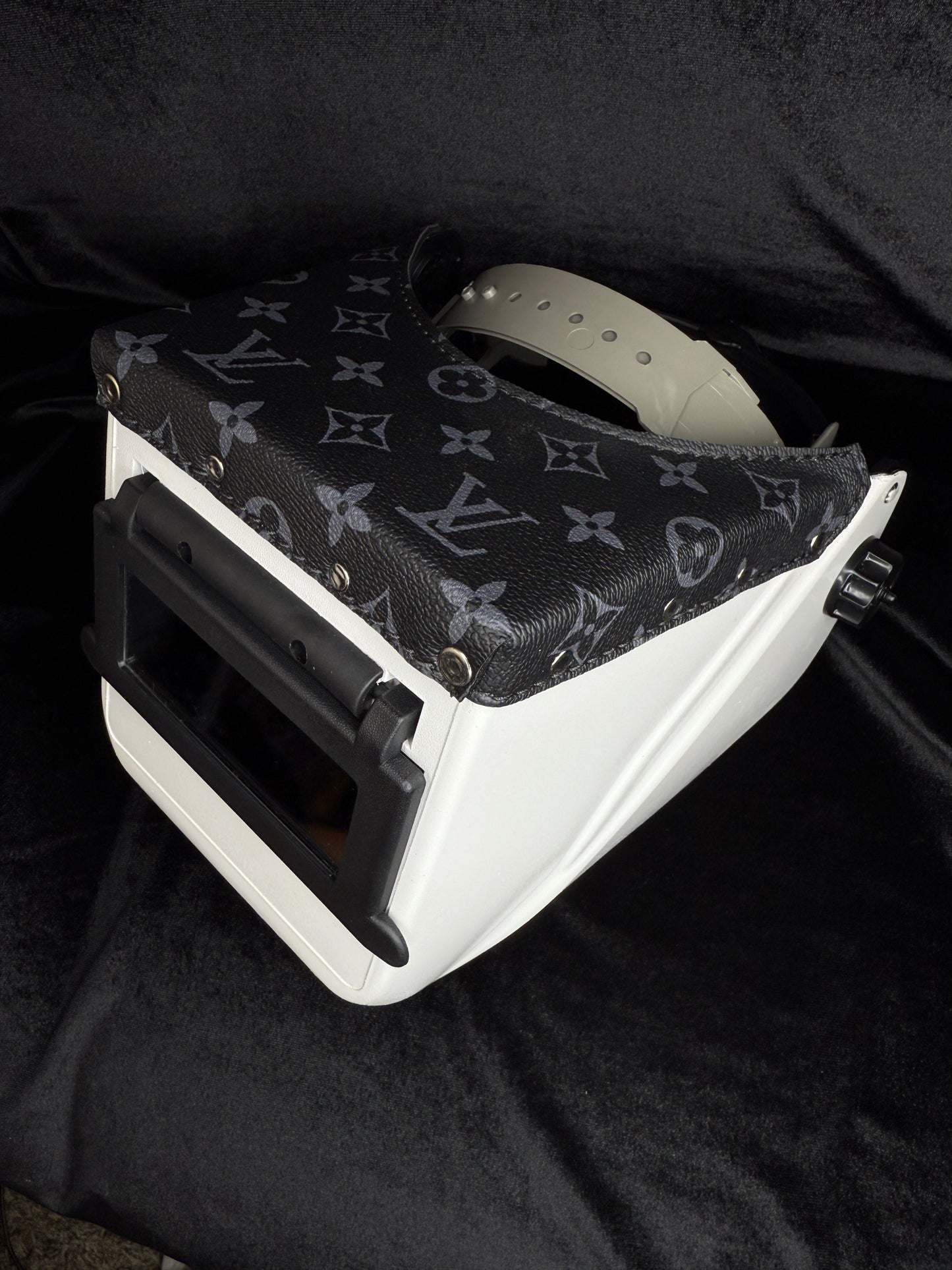 FRESHWELDER X LV Chopped welding hood Black & White