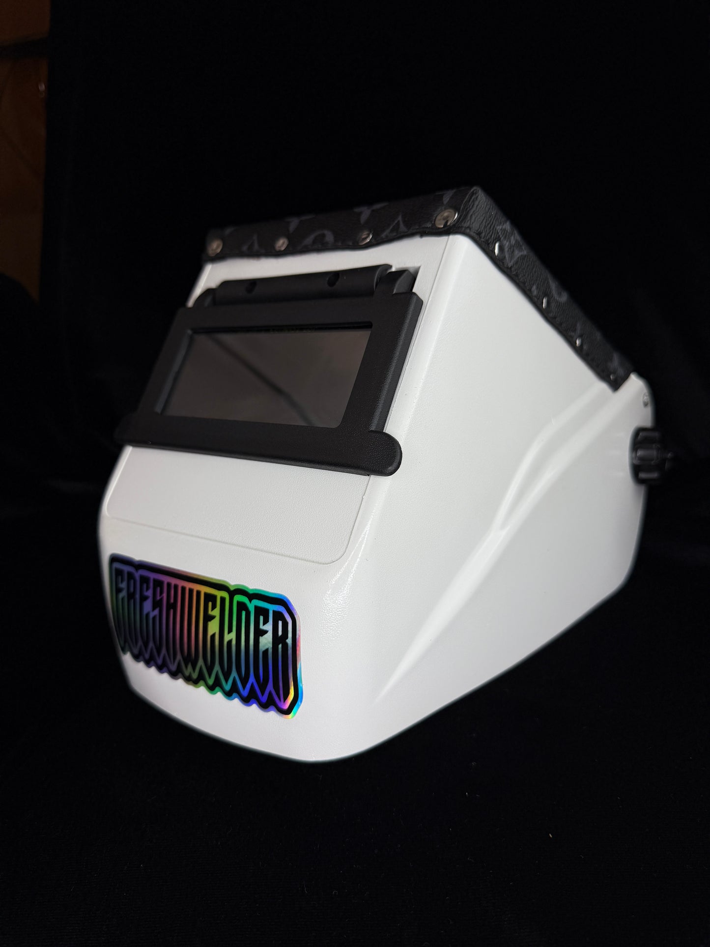 FRESHWELDER X LV Chopped welding hood Black & White