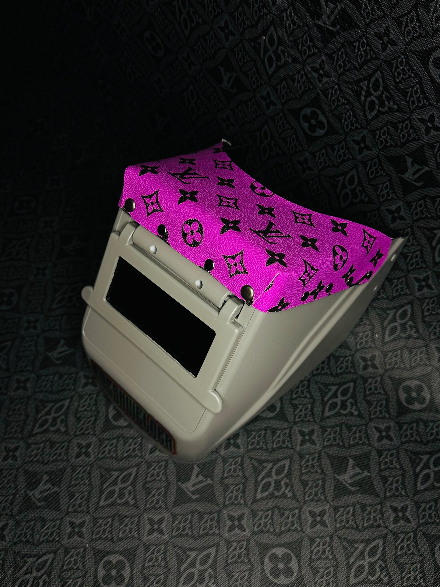 “The FRESHWELDER Grey Series” LV Top