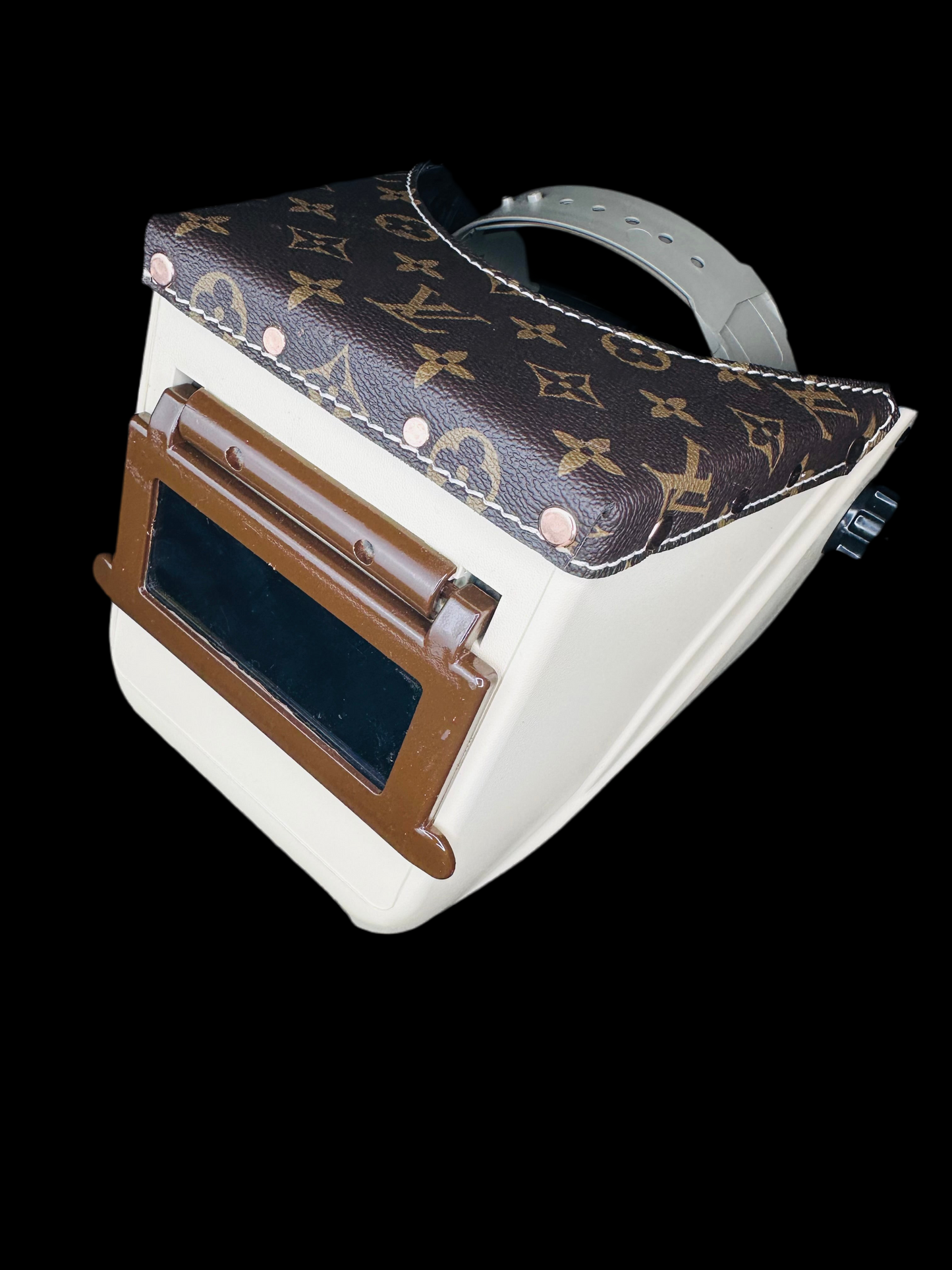 FRESHWELDER X OG LV CHOPPED HOOD CREAM