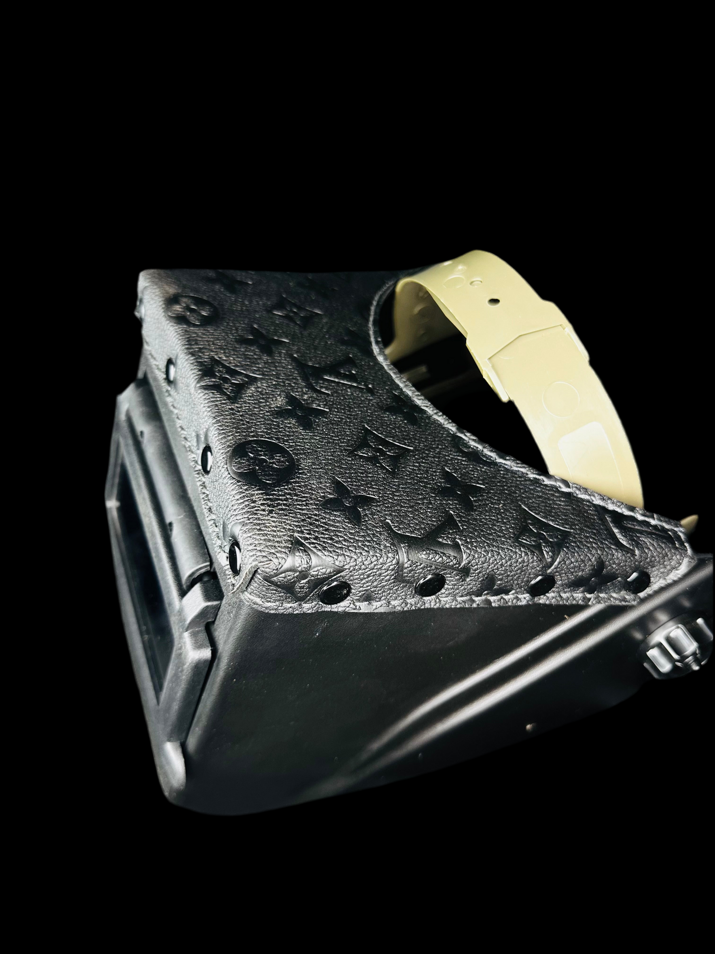 FRESHWELDER X LV TRIPLE BLACK HOOD